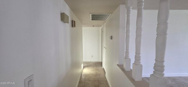 5201 W ROYAL PALM Road, Glendale, AZ 85302