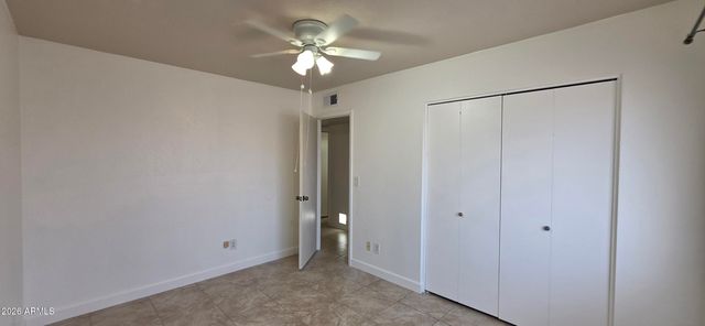 5201 W ROYAL PALM Road, Glendale, AZ 85302