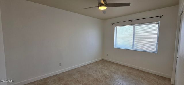 5201 W ROYAL PALM Road, Glendale, AZ 85302