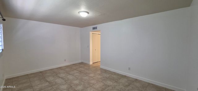5201 W ROYAL PALM Road, Glendale, AZ 85302
