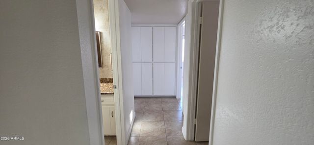 5201 W ROYAL PALM Road, Glendale, AZ 85302