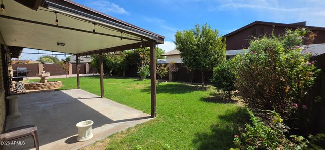 5201 W ROYAL PALM Road, Glendale, AZ 85302