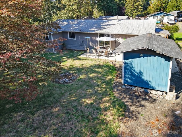 6910 E Cascade Drive, Port Orchard, WA 98366