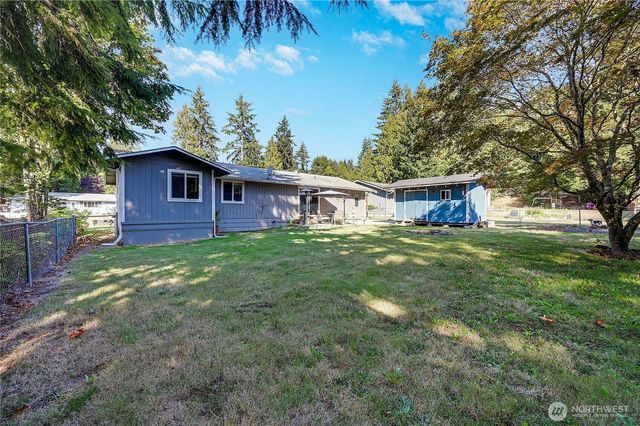 6910 E Cascade Drive, Port Orchard, WA 98366