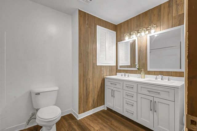 6112 W Port AVENUE, Milwaukee, WI 53223