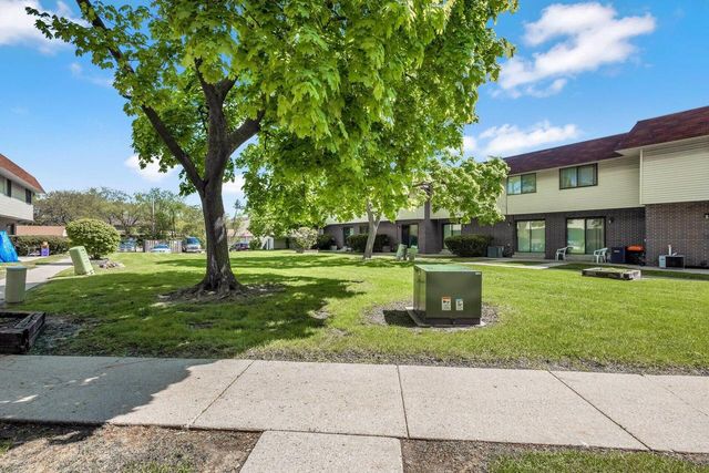 6112 W Port AVENUE, Milwaukee, WI 53223