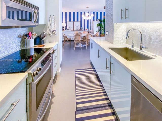 10275 Collins Avenue 519, Bal Harbour, FL 33154