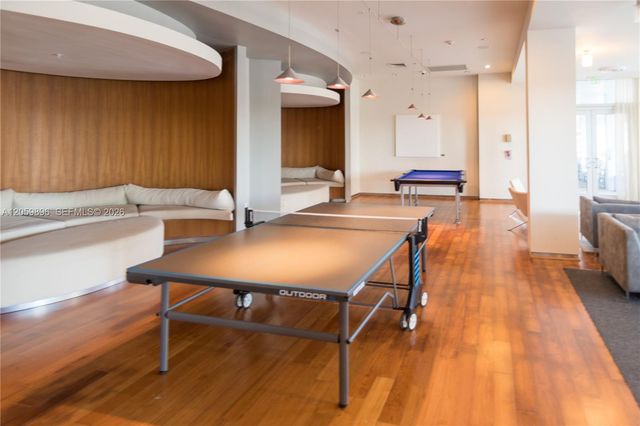 10275 Collins Avenue 519, Bal Harbour, FL 33154