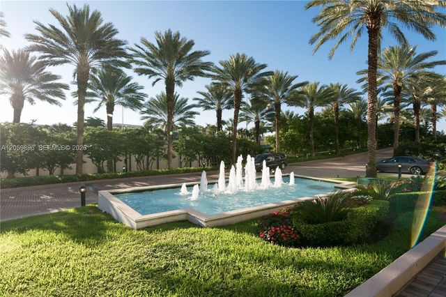 10275 Collins Avenue 519, Bal Harbour, FL 33154