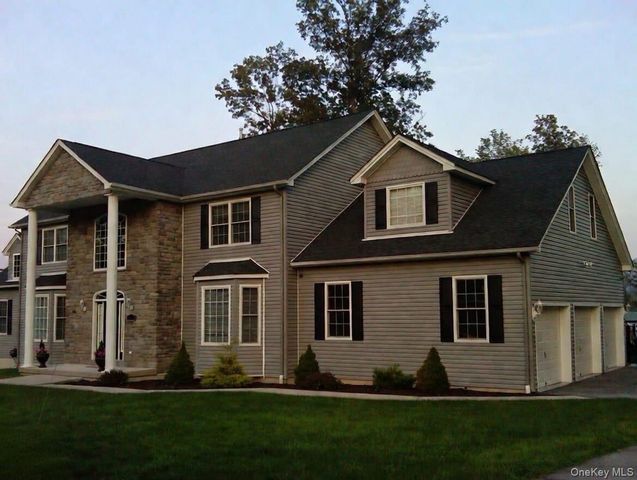 104 Winding Brook Court, Cornwall, NY 12553
