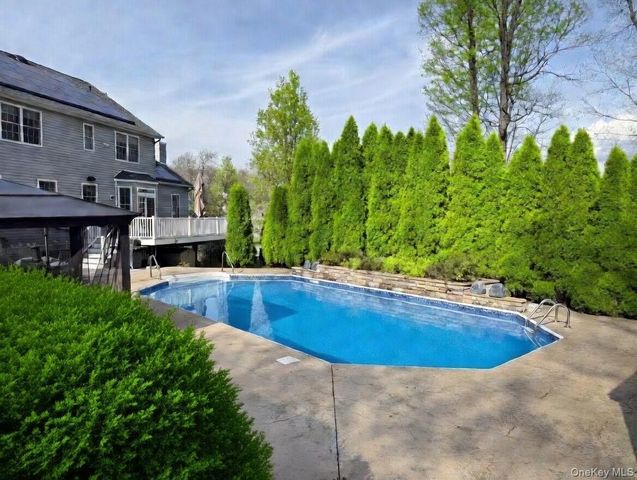 104 Winding Brook Court, Cornwall, NY 12553