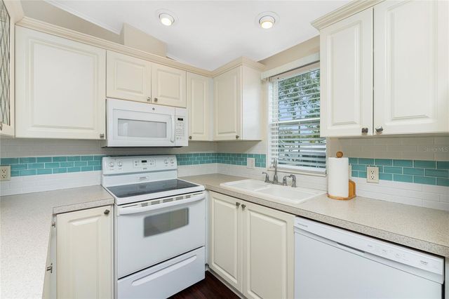 50 CROWN POINT DRIVE, Nokomis, FL 34275