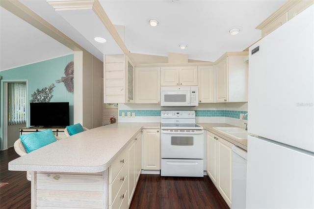 50 CROWN POINT DRIVE, Nokomis, FL 34275