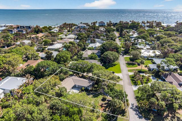 1926 Surfside Terrace, Vero Beach, FL 32963