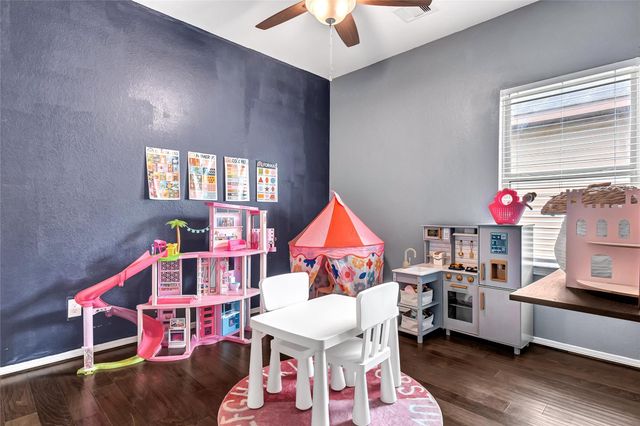 9830 Yanet Grove Lane, Houston, TX 77044