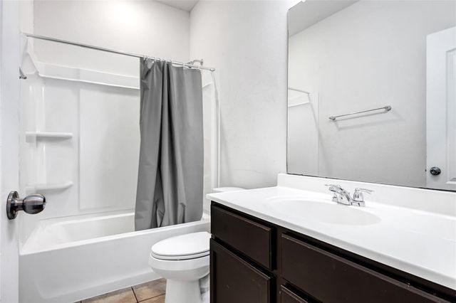 9830 Yanet Grove Lane, Houston, TX 77044