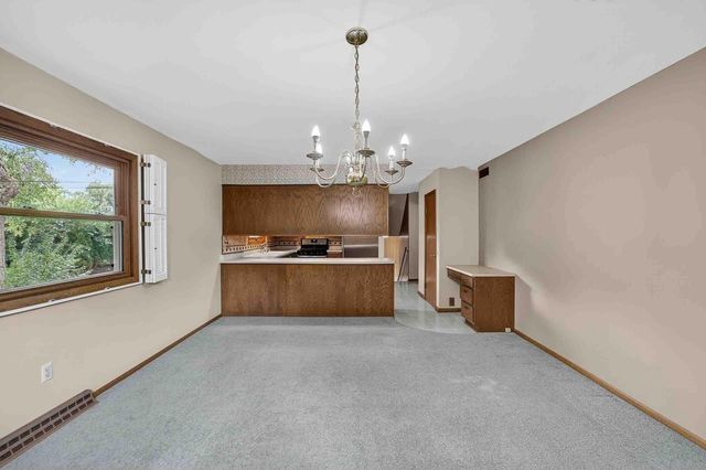 7013 Cardinal Drive, Middleton, WI 53562