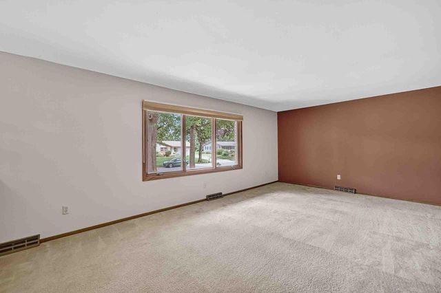 7013 Cardinal Drive, Middleton, WI 53562