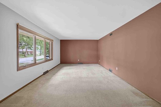 7013 Cardinal Drive, Middleton, WI 53562