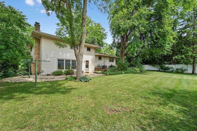 7013 Cardinal Drive, Middleton, WI 53562