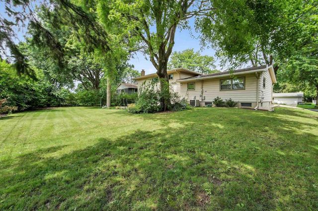 7013 Cardinal Drive, Middleton, WI 53562