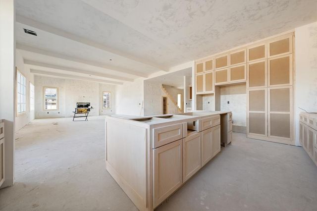 10045 SW 27th Street, Yukon, OK 73099