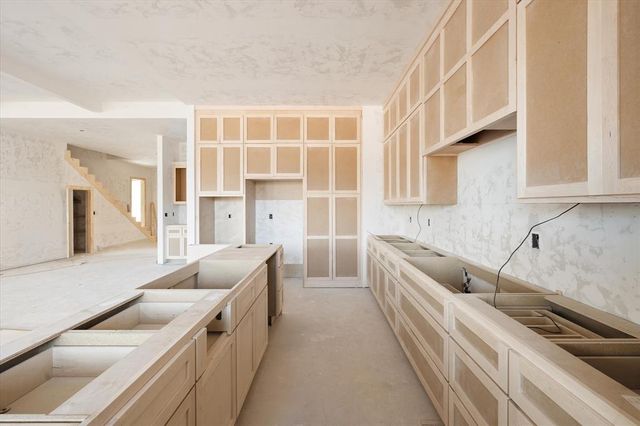 10045 SW 27th Street, Yukon, OK 73099