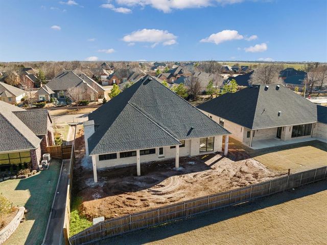 10045 SW 27th Street, Yukon, OK 73099