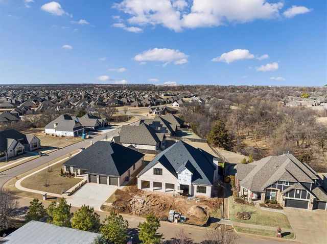 10045 SW 27th Street, Yukon, OK 73099