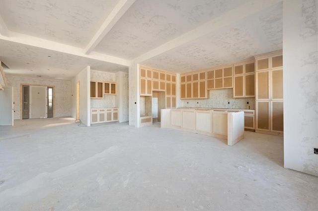 10045 SW 27th Street, Yukon, OK 73099