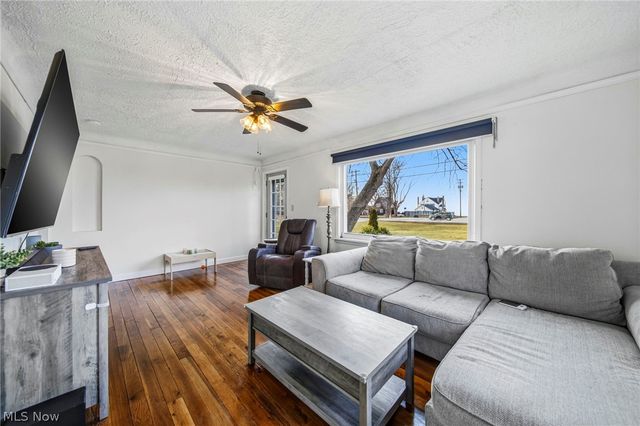 33378 Lake Shore Boulevard, Eastlake, OH 44095