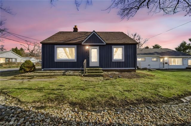 33378 Lake Shore Boulevard, Eastlake, OH 44095