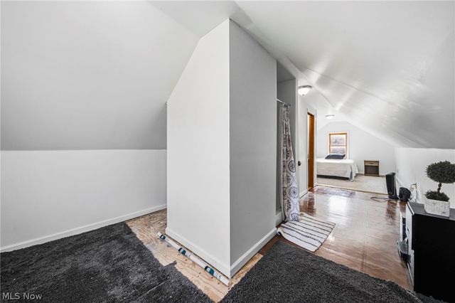 33378 Lake Shore Boulevard, Eastlake, OH 44095