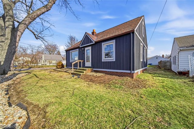 33378 Lake Shore Boulevard, Eastlake, OH 44095