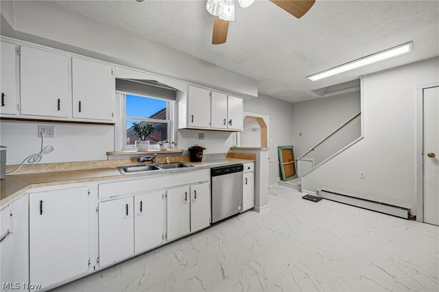 33378 Lake Shore Boulevard, Eastlake, OH 44095