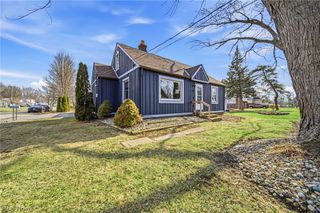 33378 Lake Shore Boulevard, Eastlake, OH 44095