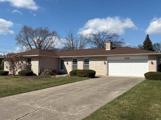 1316 Oriole Drive, Warsaw, IN 46580