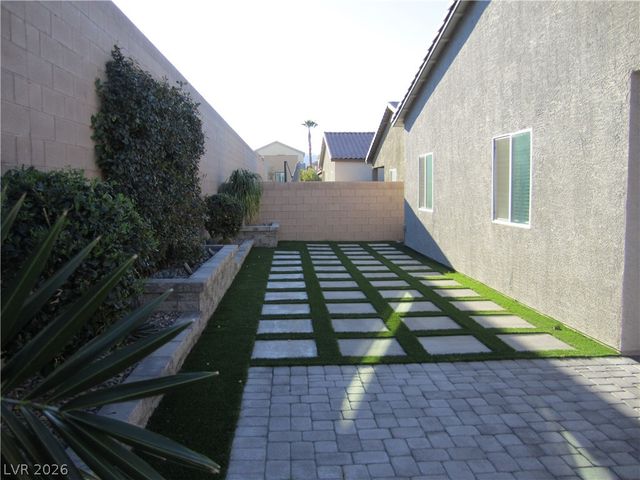 7571 Pink Mimosa Avenue, Las Vegas, NV 89113