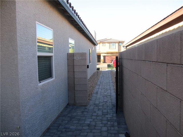 7571 Pink Mimosa Avenue, Las Vegas, NV 89113