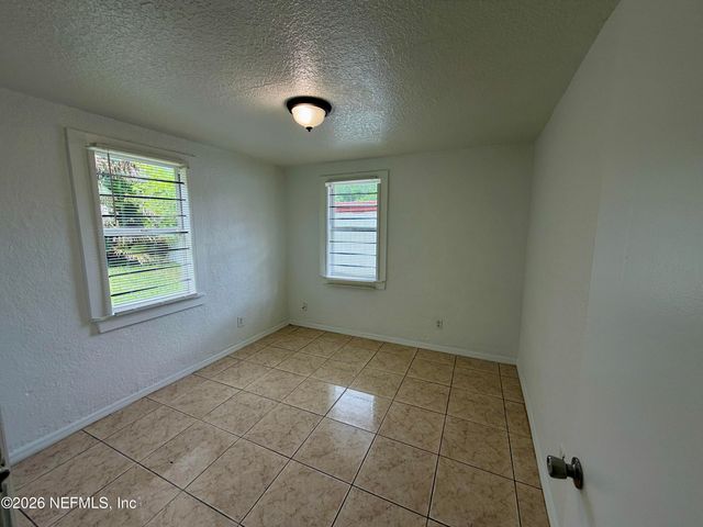 5903 DROAD Street, Jacksonville, FL 32208