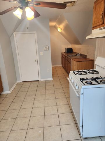 806 Warren Ave 2, Brockton, MA 02301