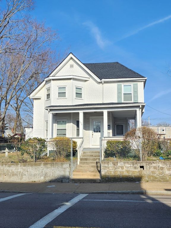 806 Warren Ave 2, Brockton, MA 02301