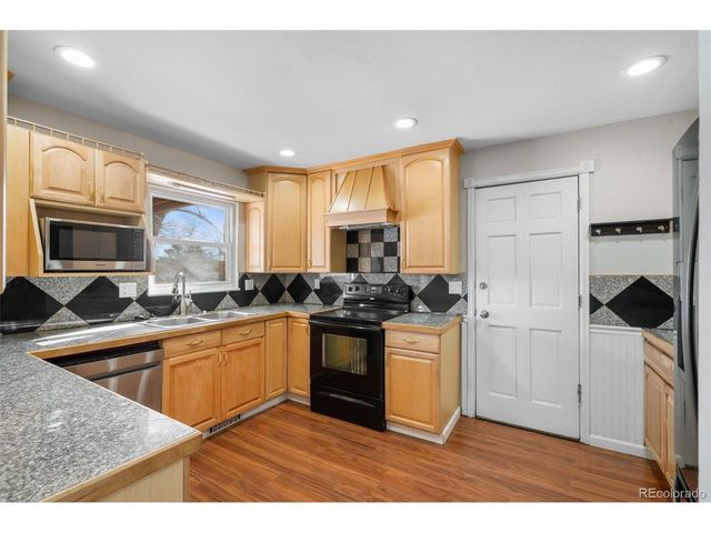 2060 Ridge Dr, Broomfield, CO 80020