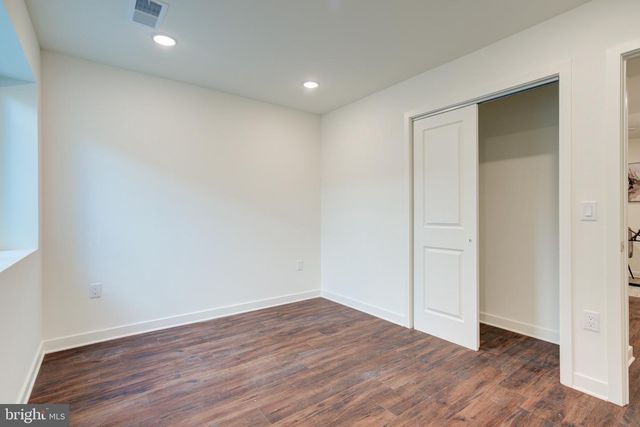 2478 EMERALD ST, Philadelphia, PA 19125