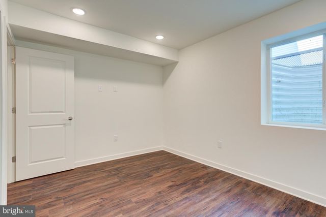 2478 EMERALD ST, Philadelphia, PA 19125