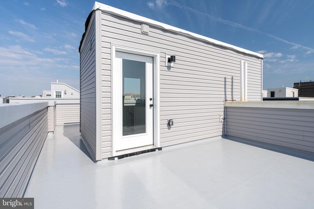 2478 EMERALD ST, Philadelphia, PA 19125