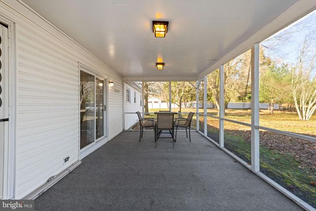 284 RADIX RD, Williamstown, NJ 08094