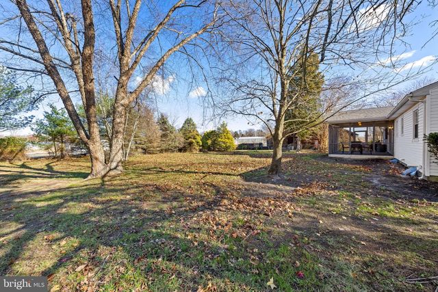 284 RADIX RD, Williamstown, NJ 08094