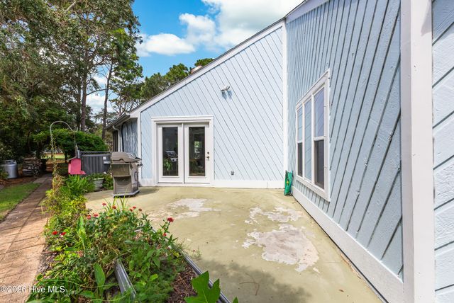 22 Augusta Drive, Oak Island, NC 28465