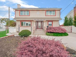 2510 2nd Avenue, East Meadow, NY 11554